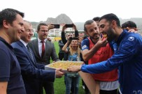 Vali Doruk'tan Amasyasporlu Futbolculara Moral Destegi Haberi