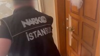 Avcilar'da Polisin Geldigini Görünce Evdeki Uyusturuculari Atese Veren Zehir Tacirleri Böyle Yakalandi