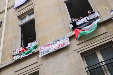 Fransa'nin En Prestijli Üniversitesinde Filistin'e Destek Gösterisi