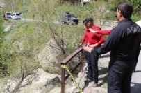 Hakkari’de acı olay: Dereye düşen yaşlı adamın cesedi bulundu! Haberi