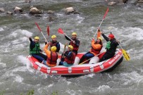 Protokol Üyeleri Rafting Yapti