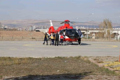 Erzincan'da Helikopter Ambulans Donanimlarinin Tanitildigi Bilgilendirme Toplantisi Yapildi