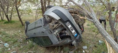 Konya'da Lastigi Patlayan Otomobil Takla Atti Açiklamasi 4 Yarali