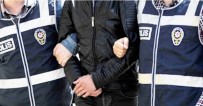 Semsiye Hirsizi Önce Güvenlik Kamerasina, Sonra Polise Yakalandi