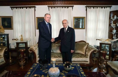 Cumhurbaskani Erdogan, MHP Lideri Bahçeli'yi Ziyaret Etti