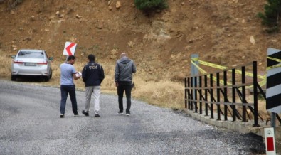 Kayseri'de Veterineri Sehit Edip Ankara'da Bombali Saldiri Düzenleyen Teröristlerin Kullandigi Paramotor Bulundu