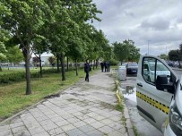 Küçükçekmece'de 5 Yasindaki Kizin Öldügü Yerde Bilirkisi Inceleme Yapti