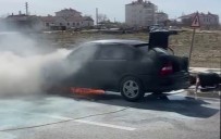 Karaman'da Seyir Halindeki Otomobilde Yangin Haberi