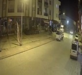 Kendi Bisikletiyle Gelip Baskasinin Bisikletini Çalarak Gitti