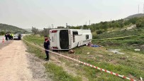 Gaziantep'te Yolcu Tasiyan Midibüs Devrildi Açiklamasi 1 Ölü, 7 Yarali