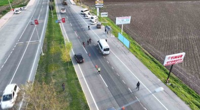 Batman'da Minibüs Ile Sevkiyati Yapilan Eroin Drone Ile Takip Edildi