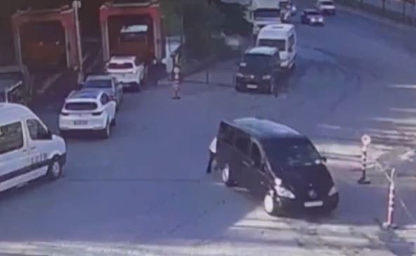 Şişli'de inanılmaz kaza kamerada: İki kardeş el frenini indirince olanlar oldu...