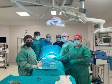 5 Binde Bir Görülen Hastalikla Dünyaya Geldi, Elazig'da Sagligina Kavustu