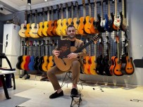 Ahmet Kiliç 'Klasik Gitar Metodu'nu Yayinladi