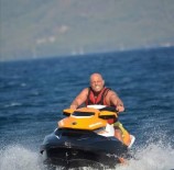 Boyaci Muhtar Adayi Evleri Boyama Vaadiyle Zafer Kazandi