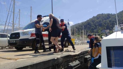 Gezi Teknesinde Yaralanan Vatandasa Sahil Güvenlik'ten Tibbi Tahliye