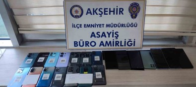 Konya'da Kaçak Cep Telefonu Operasyonu