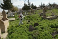 Melikgazi'de Mezarliklar Bayrama Hazir