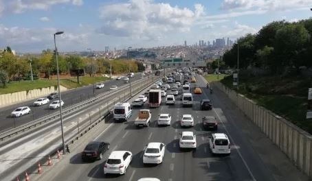 İçişleri Bakanı Ali Yerlikaya duyurdu! 9 günlük tatilin ilk gününde 651 kaza: 9 ölü 1047 yaralı