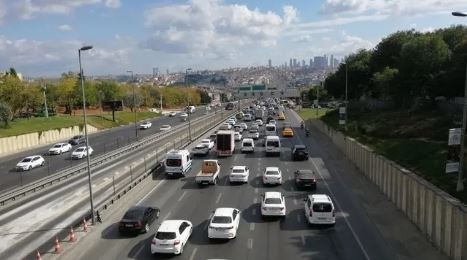 İçişleri Bakanı Ali Yerlikaya duyurdu! 9 günlük tatilin ilk gününde 651 kaza: 9 ölü 1047 yaralı