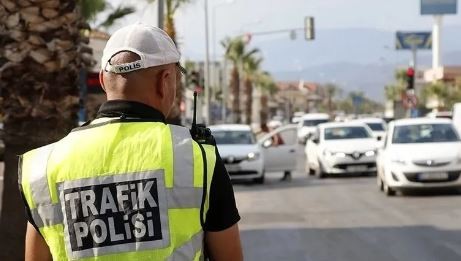 İçişleri Bakanı Ali Yerlikaya duyurdu! 9 günlük tatilin ilk gününde 651 kaza: 9 ölü 1047 yaralı