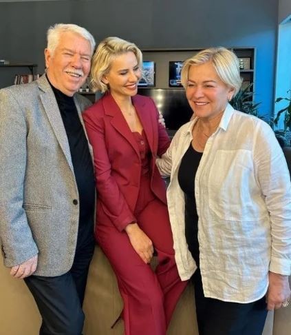 Esra Erol'un annesine bakın!