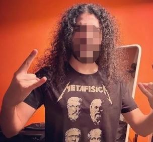 Rock şarkıcısı pedofili çıktı: Bilgisayarındaki görüntüler mide bulandırdı!