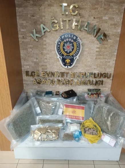 13.5 kilo uyuşturucuyla yakaladılar