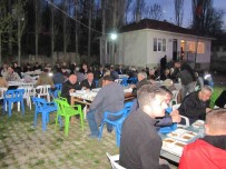 Hisarcik'ta 23 Yasindaki Genç Muhtardan Köye Iftar Yemegi Haberi