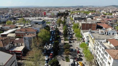 Sehrin Merkezinde Bayram Yogunlugu Açiklamasi Trafik Felç Oldu