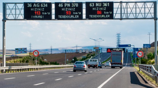 Bakan Uraloğlu duyurdu! Akıllı yollar geliyor
