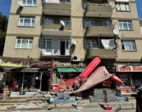 5 katlı binanın balkonu çöktü: Metrelerce yükseklikten yere çakıldı!