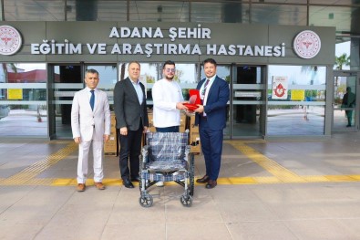Adana Sehir Hastanesi'ne 100 Tekerlekli Sandalye Bagislandi