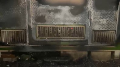 Bursa'da Kümesler Kundaklandi, 150 Güvercin Yanarak Telef Oldu