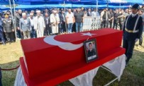 Şehit Astsubay Mustafa Şen, gözyaşlarıyla son yolculuğuna uğurlandı