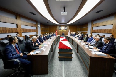 Bingöl Valisi Usta Açiklamasi 'Jeotermal Kaynaklar Açisindan Son Derece Zengin Bir Cografyaya Sahibiz'