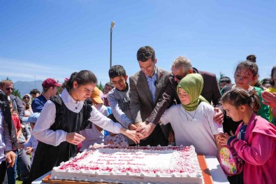 Erbaa'da Özel Çocuklar Bahar Senliginde Bulustu