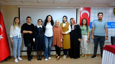Erzincan'da Kadin Girisimcilere Sorun Çözme Becerisi Egitimi Verildi