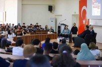'Gümrük Birligi Anlasmasi, Vize Ve Mülteci Sorunu Türkiye-AB Iliskilerini Olumsuz Etkiliyor' Haberi