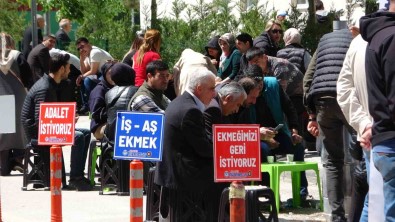 Van'daki Isçilerin Protestolari 9'Uncu Gününde