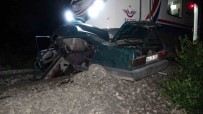 Malatya'da Feci Kaza Açiklamasi Trenin Altinda Kalan Otomobilin Sürücüsü Hayatini Kaybetti