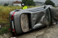 Sarigöl'de Trafik Kazasi Açiklamasi 3 Yarali