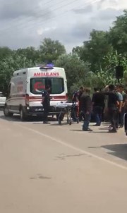Antalya'da Motosiklet Sarampole Uçtu Açiklamasi 2 Yarali