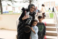 Bozüyük Belediyesi Kresinin Minik Ögrencileri, Annelerinin Anneler Günü'nü Kutladi