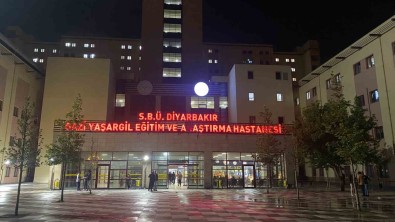 Diyarbakir'da Damat Dehseti Açiklamasi 1 Ölü, 2 Yarali