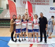 Ahmetli Gazi Ortaokulu Sporculari Türkiye 2'Ncisi Oldu