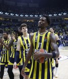 Nigel Hayes-Davis, Euroleague'de Sezonun En Iyi 5'Ine Seçildi