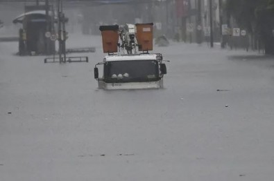 Sel felaketinde bilanço ağırlaşıyor! Hayatını kaybedenlerin sayısı 144’e çıktı
