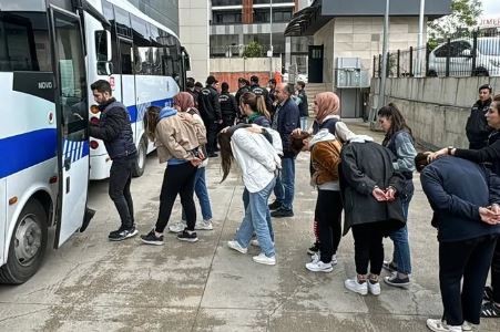 9 ilde dolandırıcılara operasyon: 38’i yakalandı!
