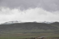 Kars'ta Yagisli Hava Etkisini Sürdürüyor